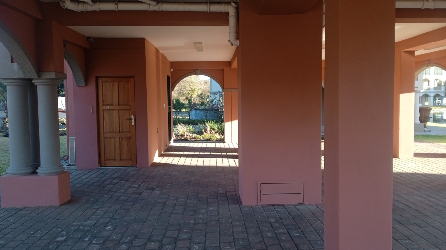 To Let 7 Bedroom Property for Rent in Ifafi North West